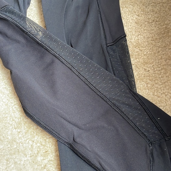 Lululemon size 4! - Picture 2 of 2